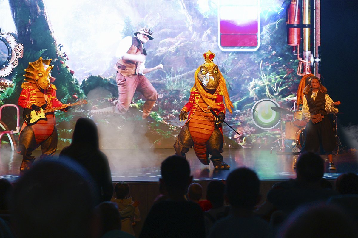 Шоу-спектакль с динозаврами "Звёзды Юрского периода"