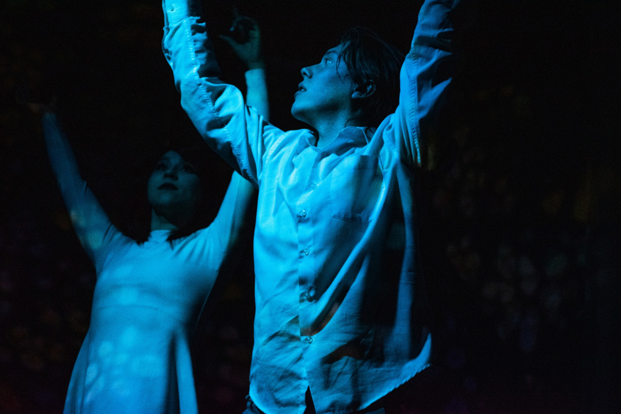 Летящие к свету - мастерская сатиры