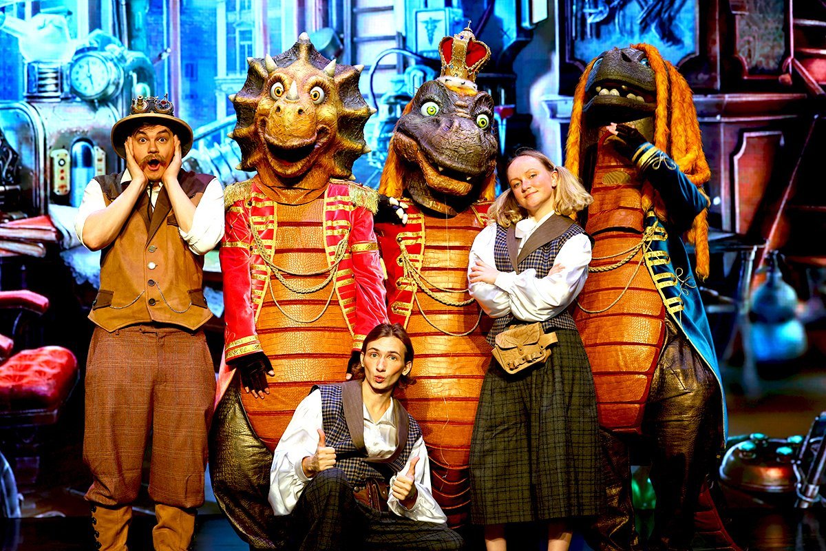 Шоу-спектакль с динозаврами "Звёзды Юрского периода"