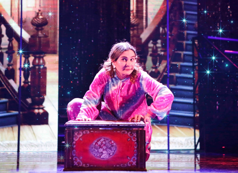 "Новогодняя лавка чудес". 6+