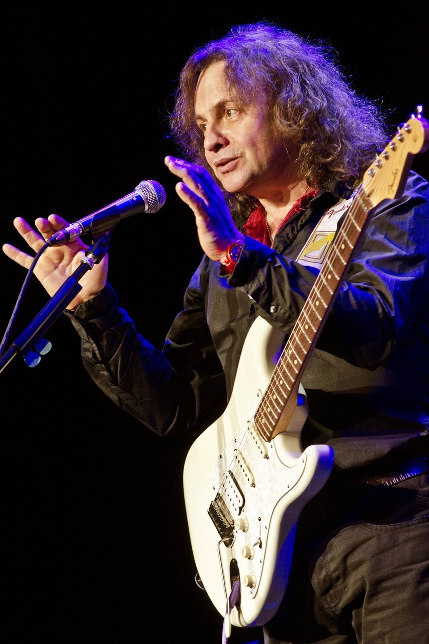 ВИКТОР ЗИНЧУК с программой «Неоклассика и не только...»