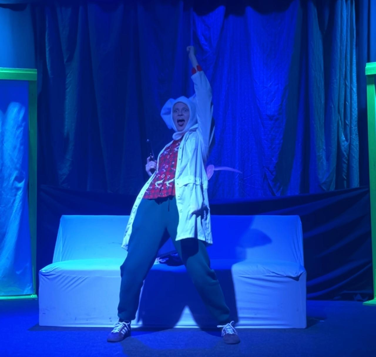 Д..Тень Гиппократа - мастерская сатиры