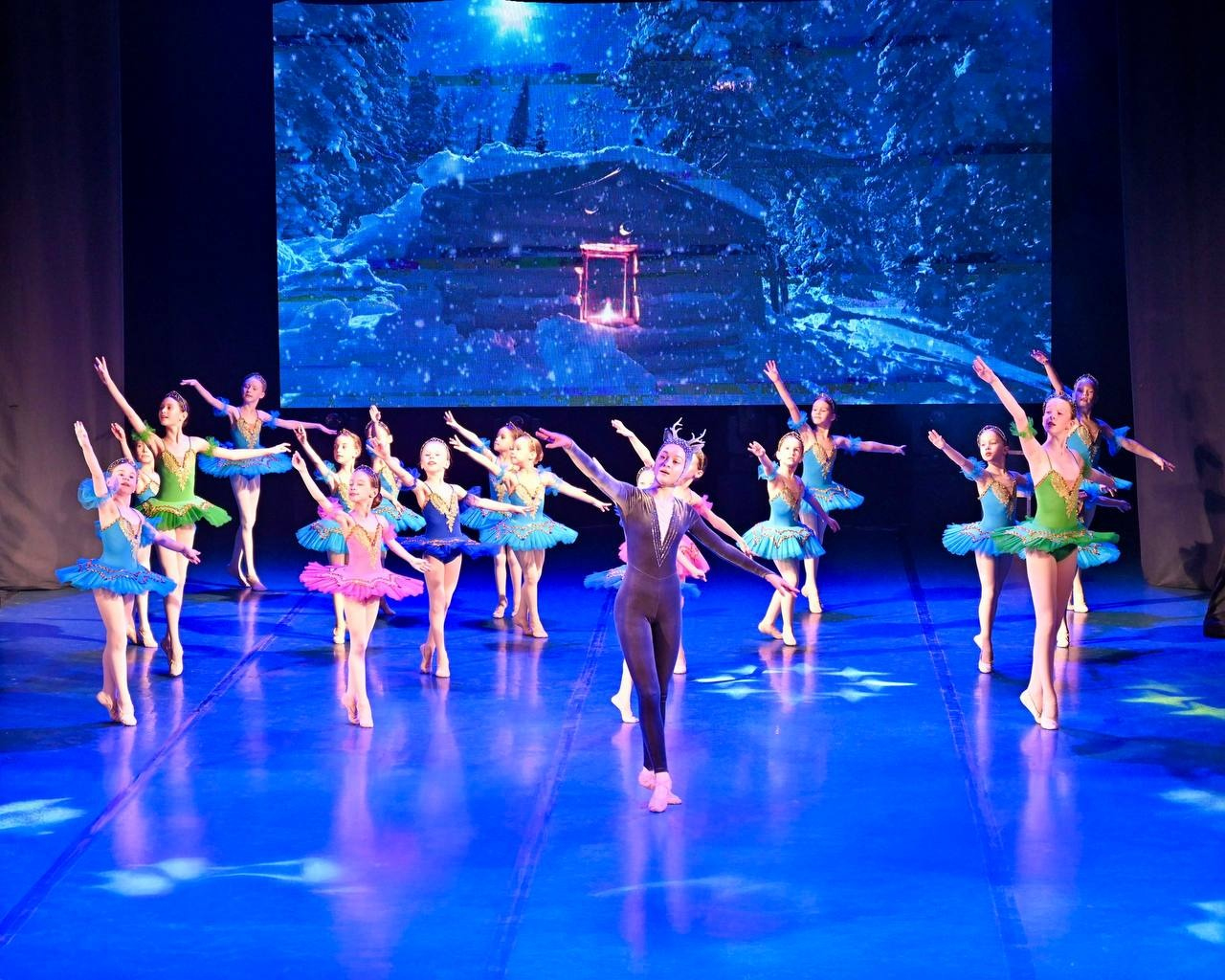 БАЛЕТ-СКАЗ СЕРЕБРЯНОЕ КОПЫТЦЕ