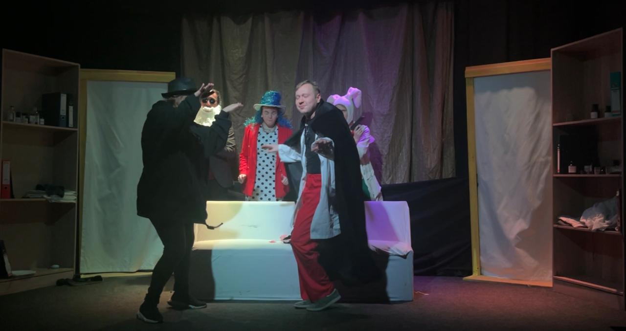 Д..Тень Гиппократа - мастерская сатиры