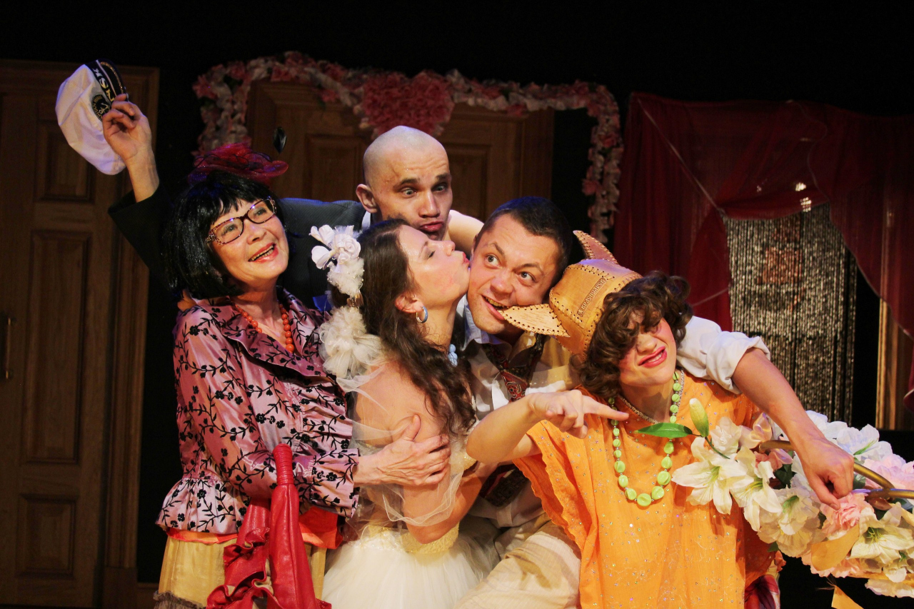 Скрипка, бубен и утюг