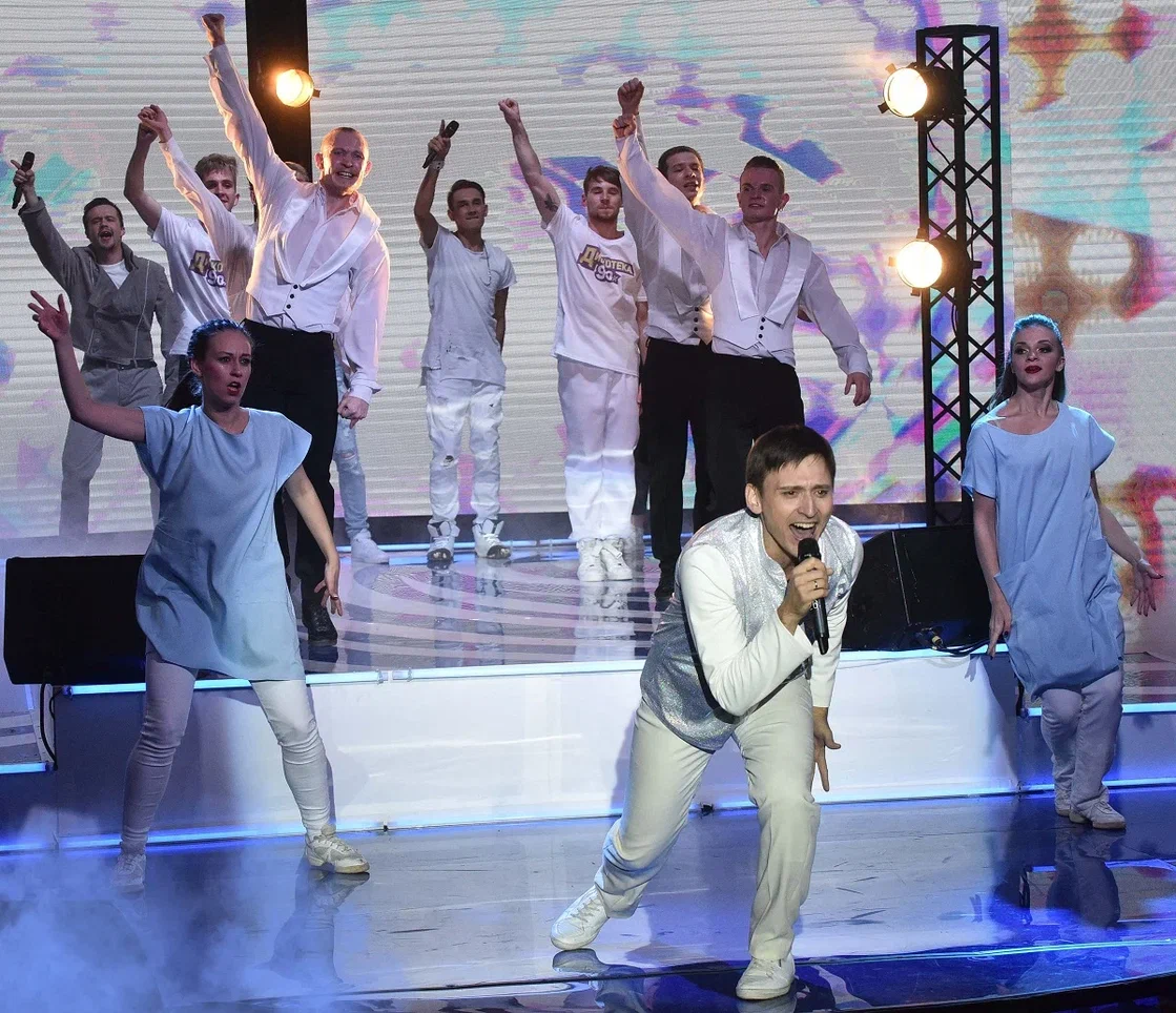 "Назад в 90-е". 6+