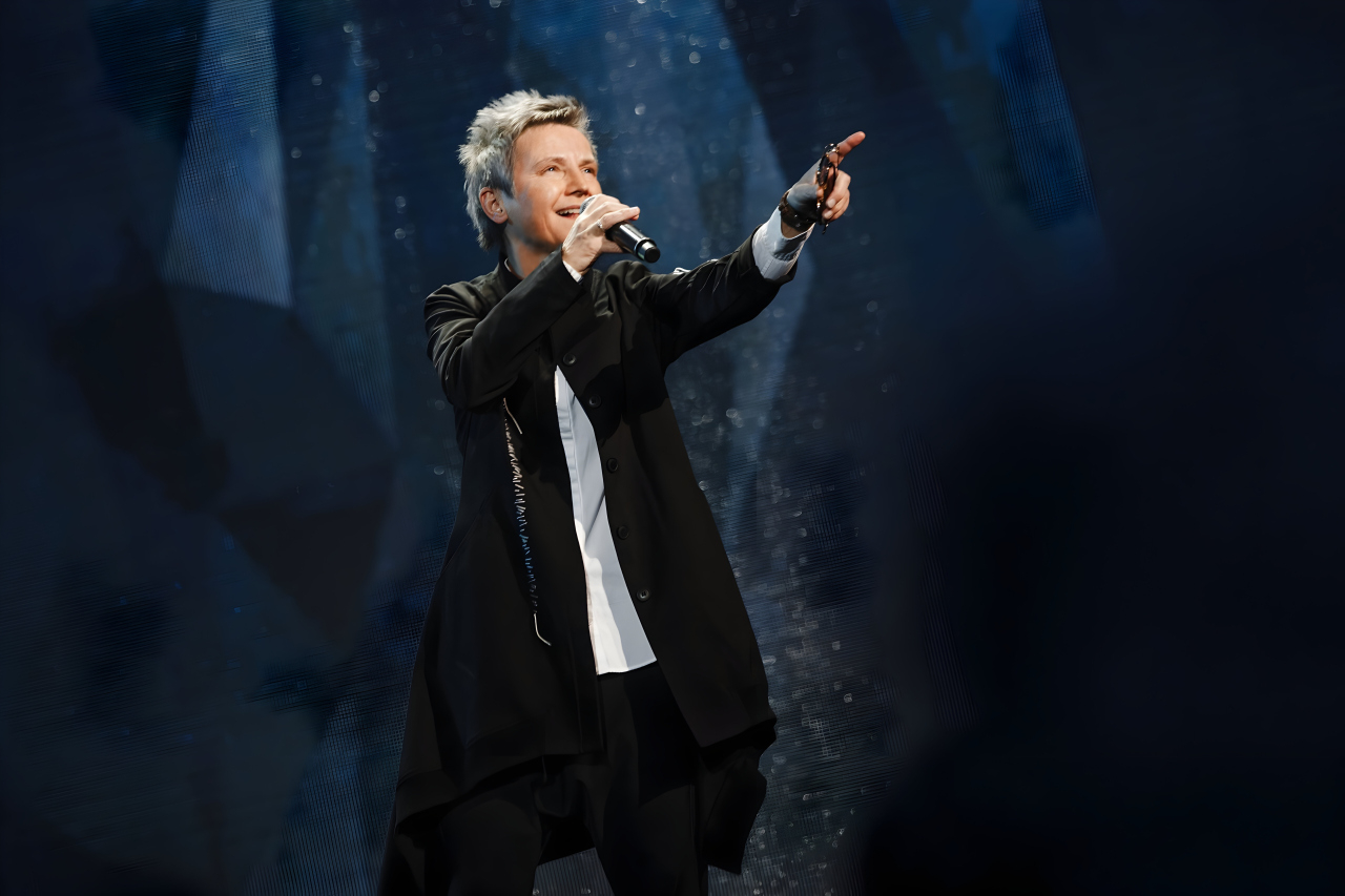 группа "СУРГАНОВА И ОРКЕСТР"