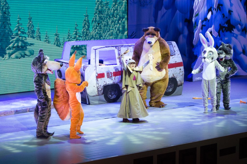 Маша и Медведь. Очень детективная история. Да-да!