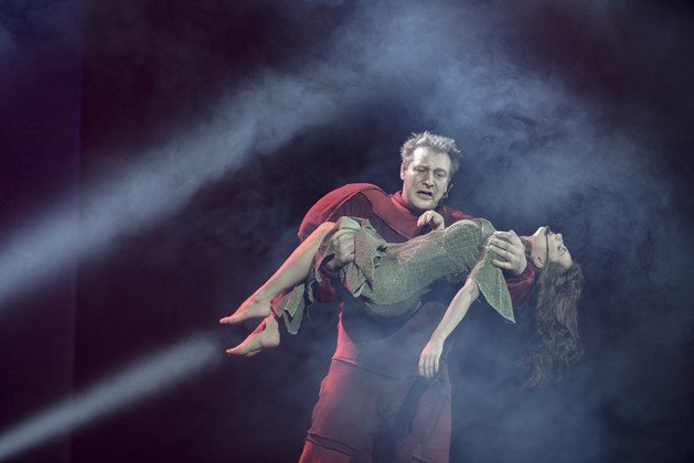 Мюзикл-шоу «Нотр-Дам де Пари» и «Ромео и Джульетта»