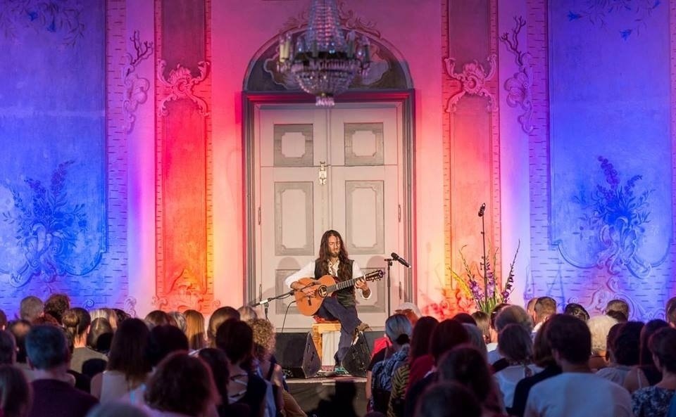 Эстас Тонне (ESTAS TONNE)