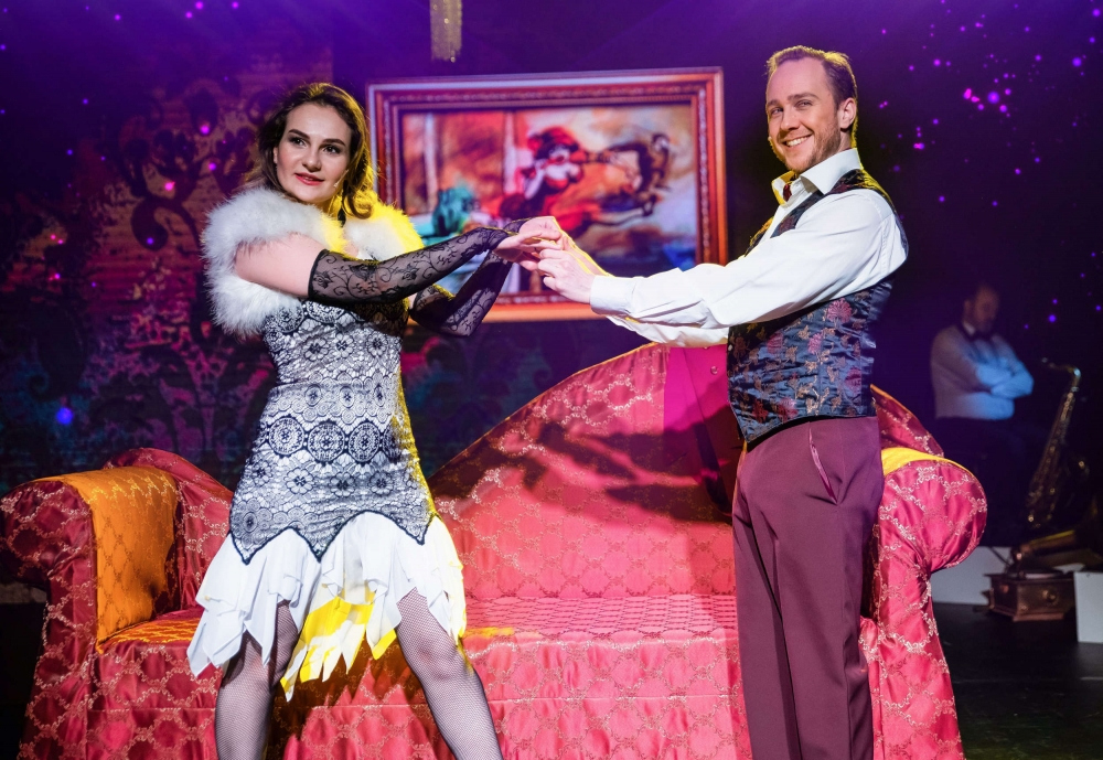 "Джентльмен шоу". 6+