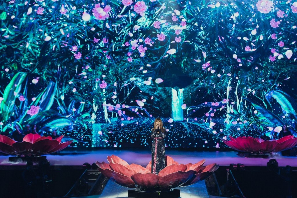 Анита Цой. Премьера шоу "10/20"