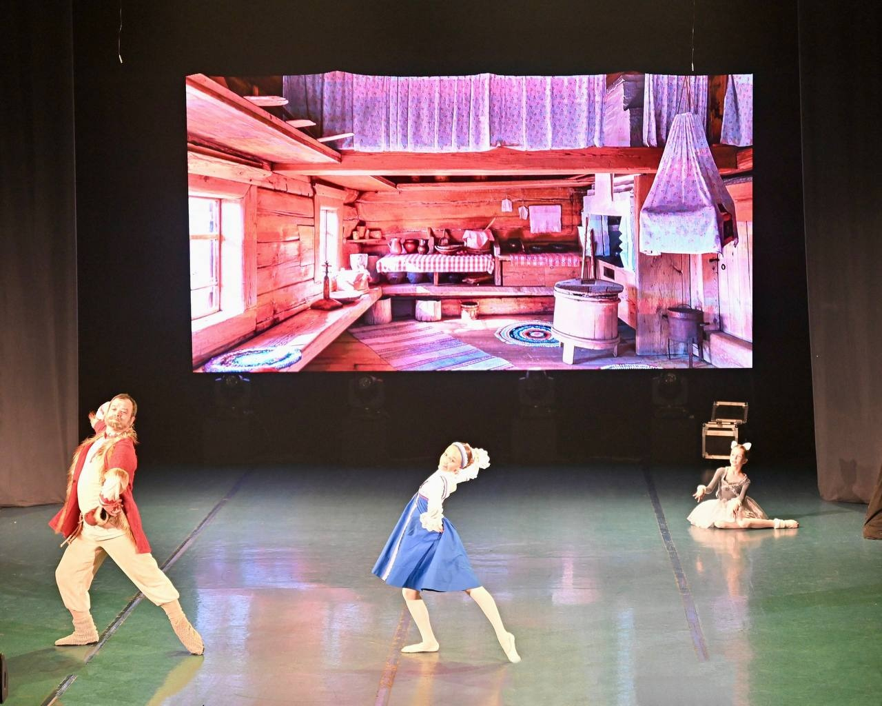 БАЛЕТ-СКАЗ СЕРЕБРЯНОЕ КОПЫТЦЕ