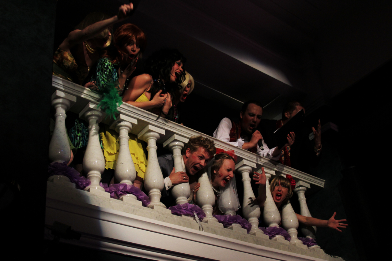 Скрипка, бубен и утюг