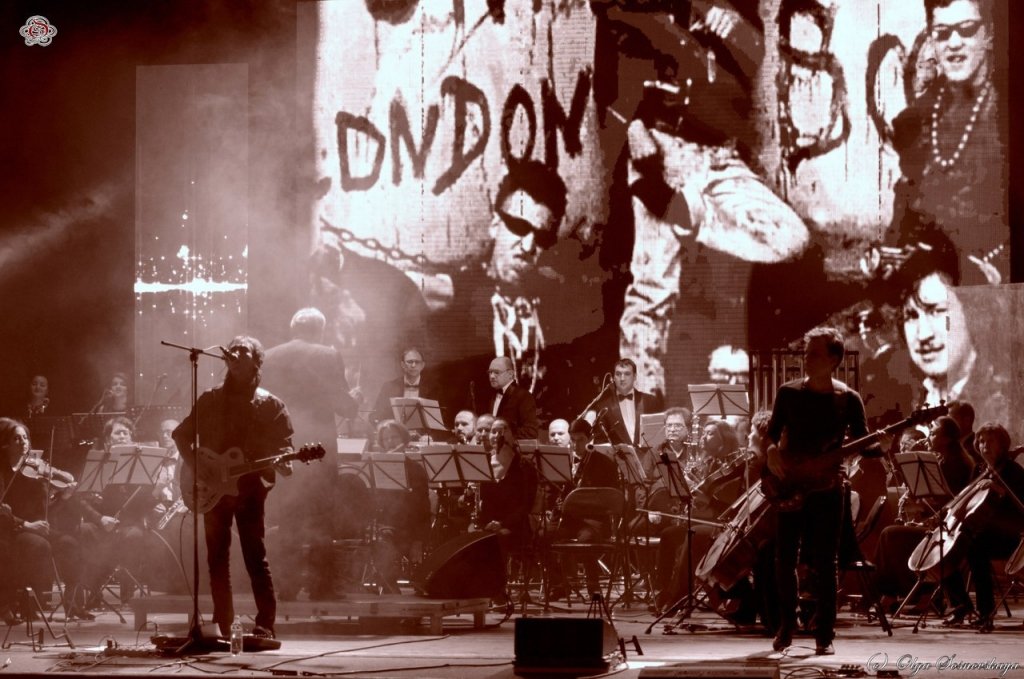 Лучшие хиты группы "КИНО" С ОРКЕСТРОМ. "Симфонические огурцы"