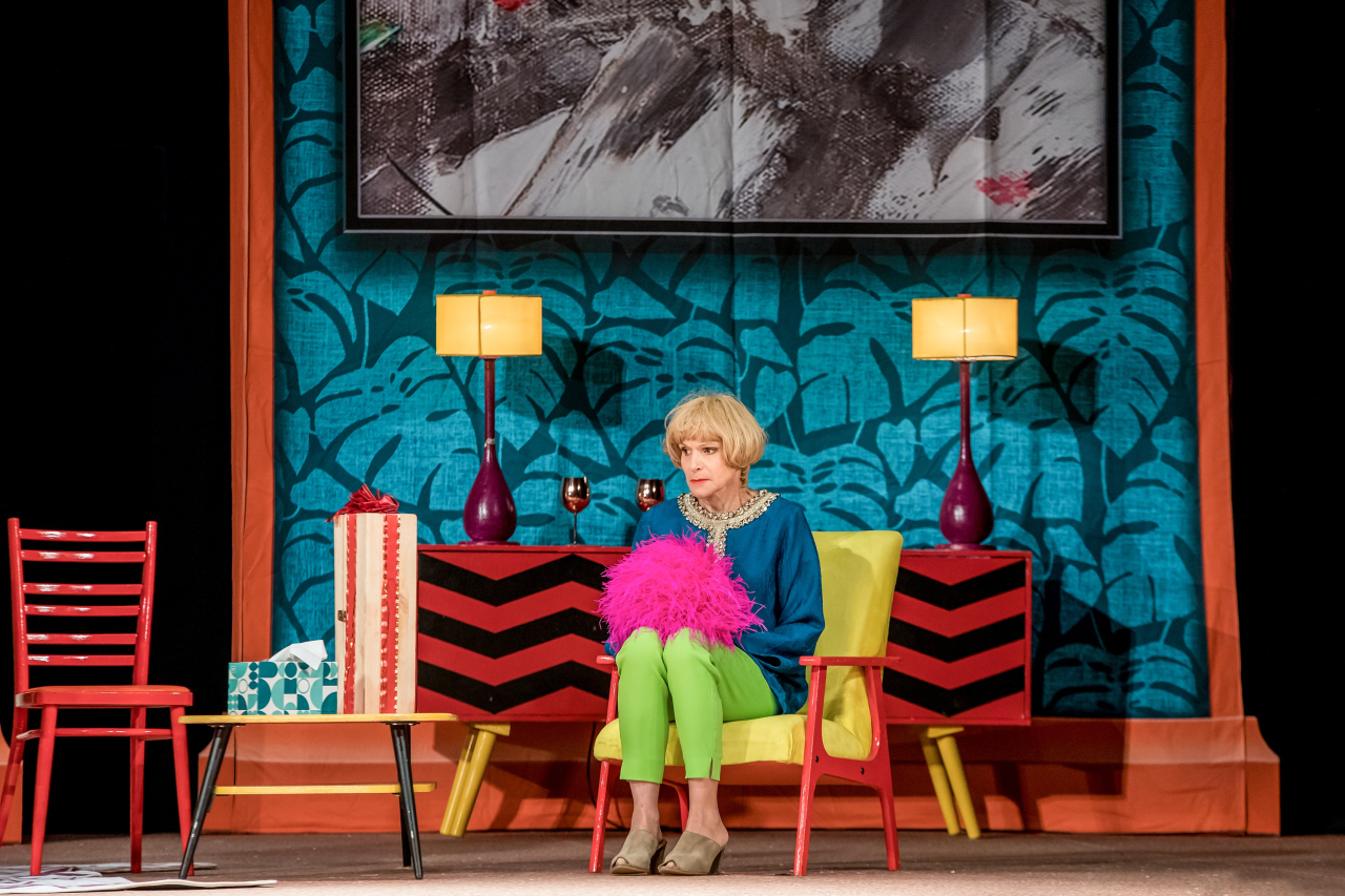 "Почему каждый раз..." в ролях: Л. Артемьева, В. Андреев