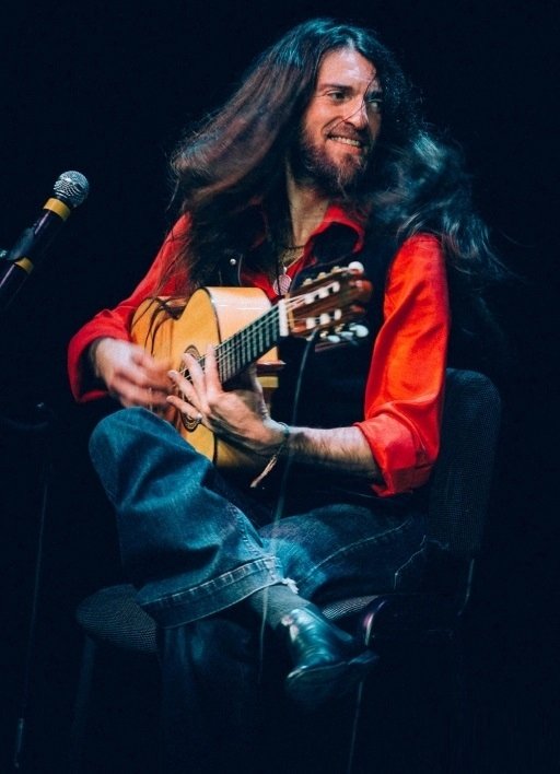 Эстас Тонне (ESTAS TONNE)