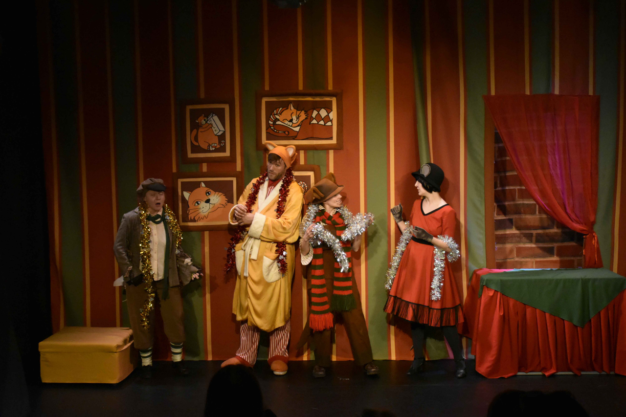 Кот в молоке