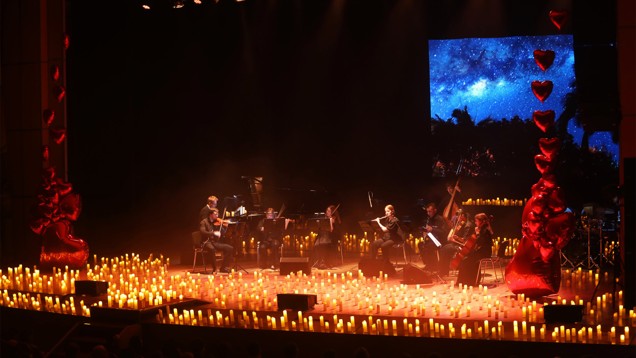 Новогодние хиты в сиянии 2026 свечей Neo Classic Orchestra и живой хор